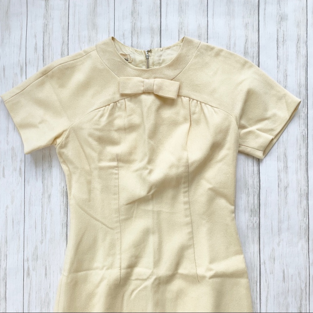 Vintage Creamy Yellow Sheath Dress